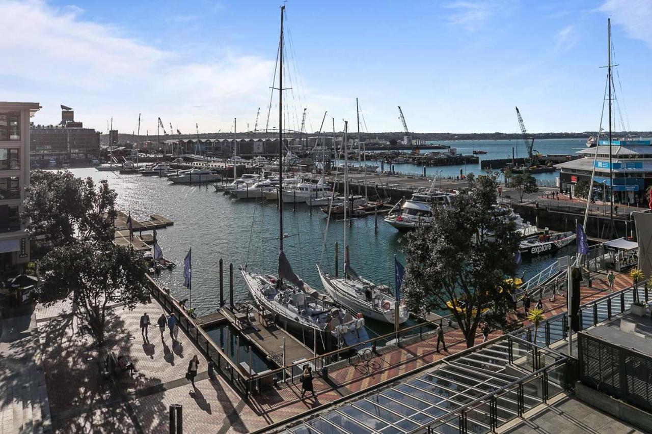 Stunning & Spacious Haven On The Waterfront! Auckland Exterior photo
